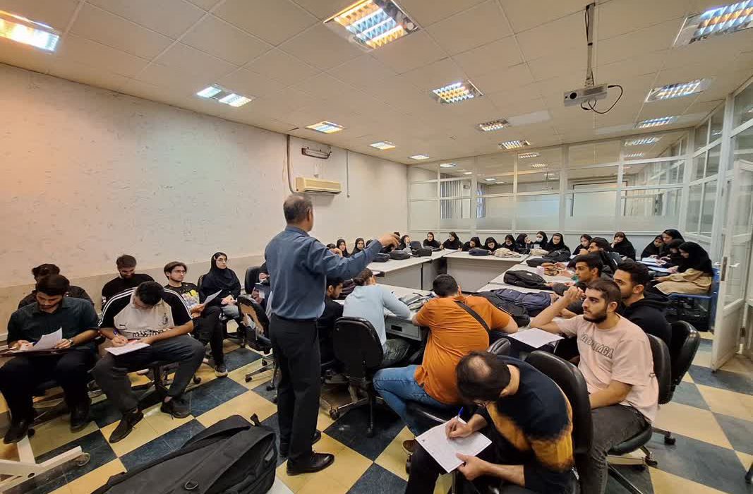 یادگیری هوش مصنوعی برای دانشجویان یک ضرورت است