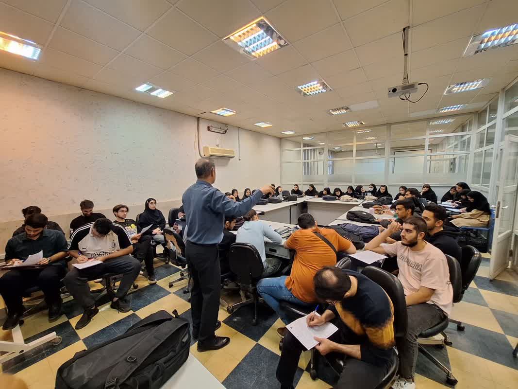 یادگیری هوش مصنوعی برای دانشجویان یک ضرورت است